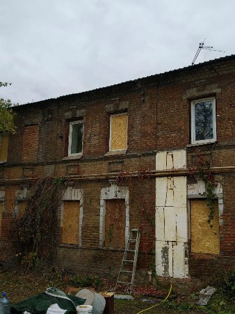 У Харкові в Основ’янському районі пошкоджено 13 будинків після атак